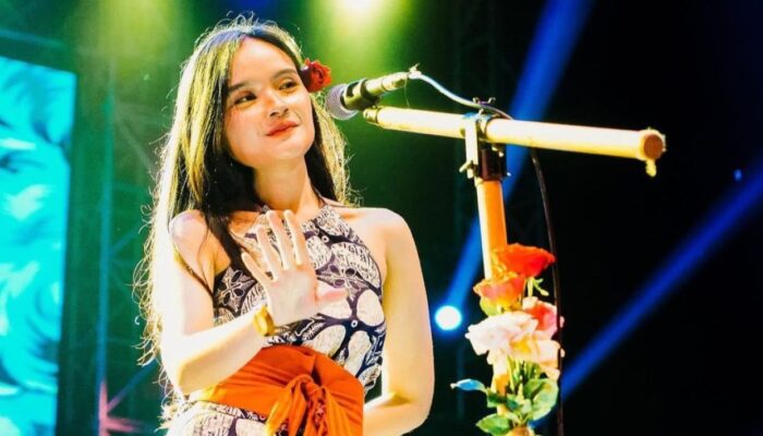 Tampil Beda dengan Rambut Pendek, Fanny Soegi Tuai Pujian Warganet