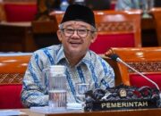 pantau-mpls-di-lombok,-mendikdasmen-pesan-ke-siswa-jangan-‘sleep-call’