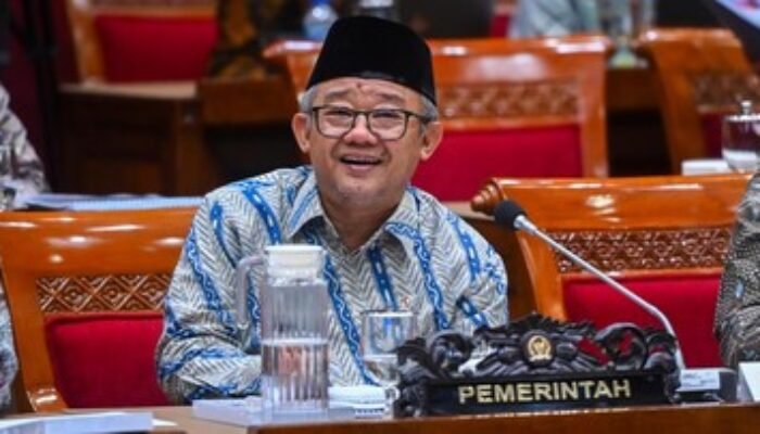 Mendikdasmen Abdul Mu’ti Minta Siswa Berhenti Sleep Call Demi Kesehatan Otak