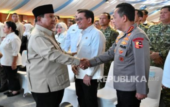 Prabowo Pangkas Anggaran TNI dan Polri demi Entaskan Kemiskinan Ekstrem