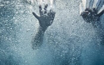 Siswi MTs Tewas Tenggelam Saat Berenang di Kolam Mata Air Garut