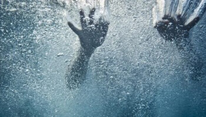 Siswi MTs Tewas Tenggelam Saat Berenang di Kolam Mata Air Garut
