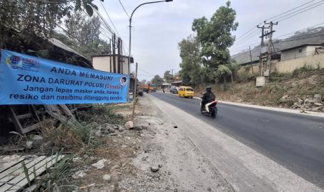nestapa-warga-desa-ciburuy:-dikepung-debu-limbah-industri-batu-kapur,-dijangkiti-beragam-penyakit