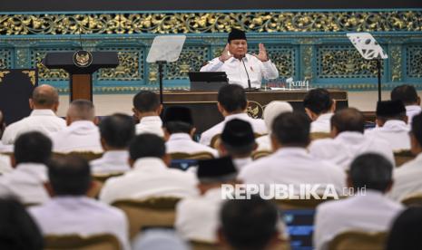 prabowo-heran-pakar-tak-protes-underinvoicing,-hanya-kritik-mbg