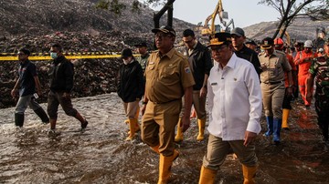 pramono-sebut-kini-jumlah-truk-sampah-ke-tpst-bantargebang-berkurang