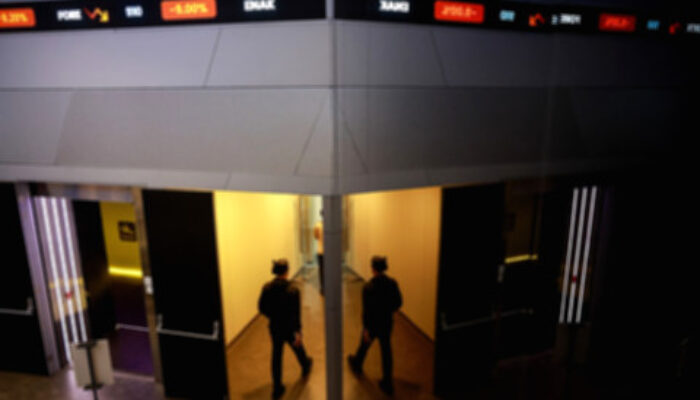 IHSG Dibuka Menguat 0,94 Persen Tembus Level 5.930