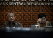 Deputi Gubernur Senior Bank Indonesia Destry Damayanti saat memberikan keterangan mengenai mekanisme suksesi kepemimpinan.