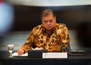 Menko Perekonomian Airlangga Hartarto saat memberikan keterangan pers terkait kebijakan perdagangan internasional.