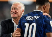 Kylian Mbappe tampak kecewa di lapangan setelah Prancis kalah dari Spanyol di semifinal Piala Dunia 2026.