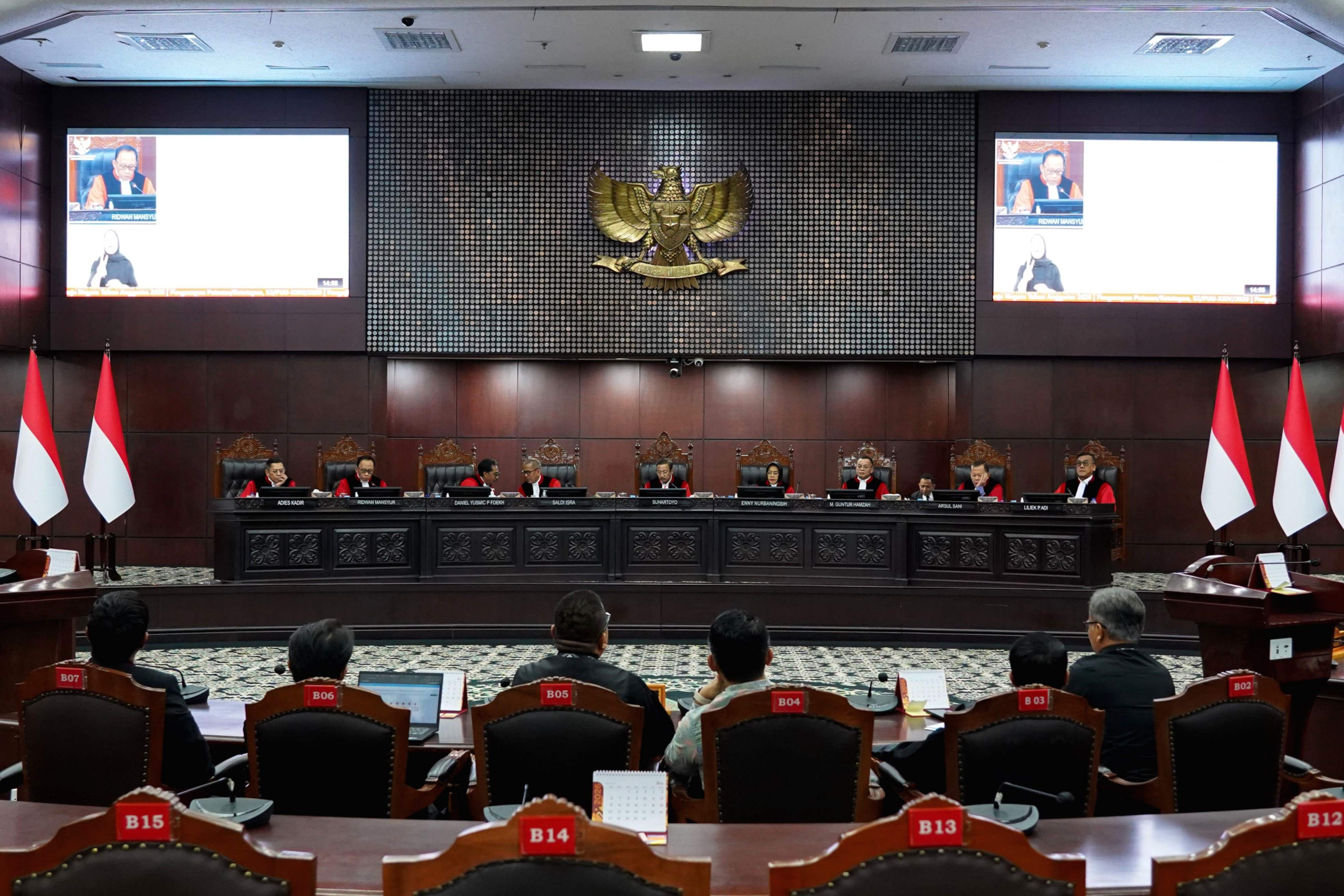 Gedung Mahkamah Konstitusi di Jakarta tempat putusan terkait pemisahan anggaran program Makan Bergizi Gratis dibacakan.