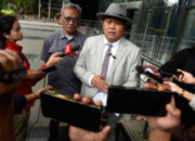Koordinator MAKI Boyamin Saiman memberikan pernyataan terkait kritik terhadap Hotman Paris di Jakarta