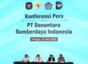 Presiden Prabowo Subianto saat memberikan keterangan resmi terkait kinerja PT DSI dalam Sidang Kabinet Paripurna.