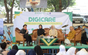 Dosen dan Mahasiswa Ilkom UMJ Perkuat Literasi Digital Siswa DIGICARE