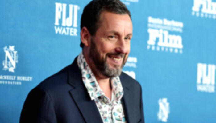 Adam Sandler Pimpin Upacara Pernikahan Taylor Swift dan Travis Kelce