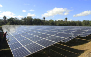 Indonesia Tawarkan Proyek PLTS 100 GW kepada Investor Cina