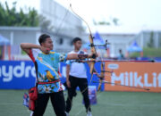Atlet panahan kontingen Jawa Tengah merayakan kemenangan sebagai juara umum Kejurnas Panahan Junior 2026 di Kudus.