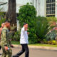 Presiden Prabowo Subianto memimpin rapat terbatas bersama para menteri Kabinet Merah Putih di Istana Negara.