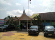Suasana kegiatan belajar mengajar siswa di MAN 3 Padang pasca insiden ledakan bom rakitan.