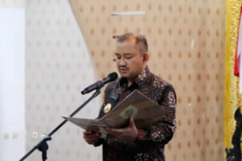 Bupati Pemalang Anom Widiyantoro saat menjalani pemeriksaan terkait kasus dugaan korupsi.