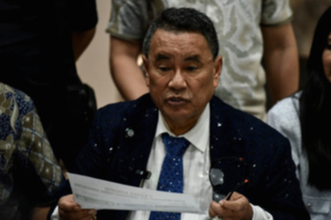 Anggota Komisi III DPR RI Soedeson Tandra memberikan keterangan pers terkait aturan penangkapan jaksa.