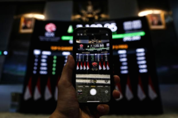 Tampilan layar data pergerakan Indeks Harga Saham Gabungan di Bursa Efek Indonesia yang menunjukkan tren kenaikan