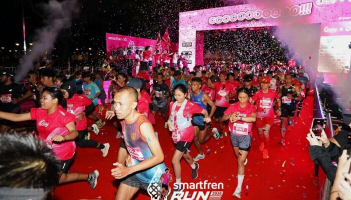 Smartfren Sukses Ajak 7.500 Pelari Taklukkan Lintasan Standar Internasional di Jakarta