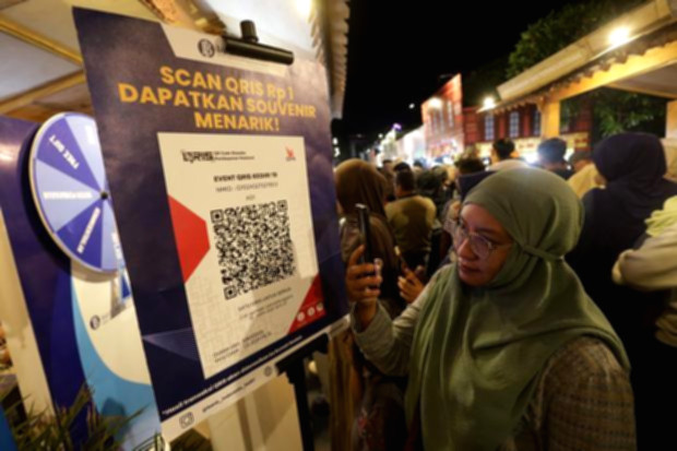 Ilustrasi logo QRIS Bank Indonesia dengan latar belakang simbol mata uang global