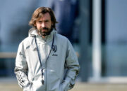 Paolo Maldini dan Leonardo saat menghadiri konferensi pers di kantor FIGC
