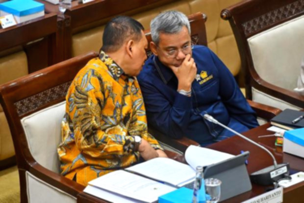 Wakil Menteri Keuangan Suahasil Nazara dalam rapat kerja bersama Komisi XI DPR RI di Kompleks Parlemen, Jakarta.