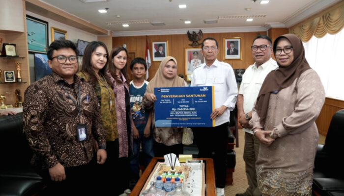 TASPEN Salurkan Santunan Rp833 Juta bagi Ahli Waris PPPK Riau