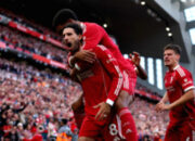 Dominik Szoboszlai saat mengenakan seragam Liverpool di Anfield