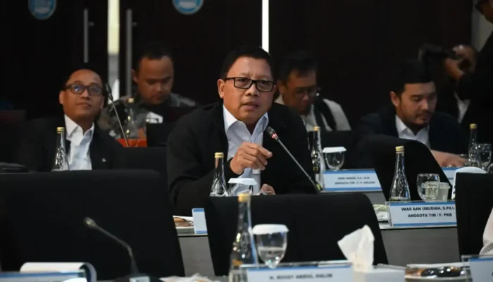 DPR Desak Penguatan Permodalan PT PAL dan Perbaikan Layanan Pelabuhan Nasional