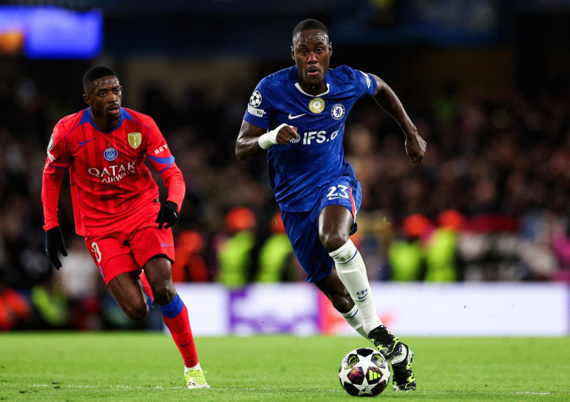 Bek Chelsea Trevoh Chalobah saat berada di lapangan pertandingan.