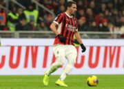 Ismael Bennacer saat mengenakan seragam AC Milan di lapangan pertandingan