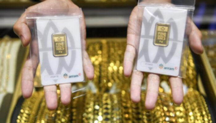 Harga Emas Antam Melonjak Rp40 Ribu Jadi Rp2,7 Juta Per Gram