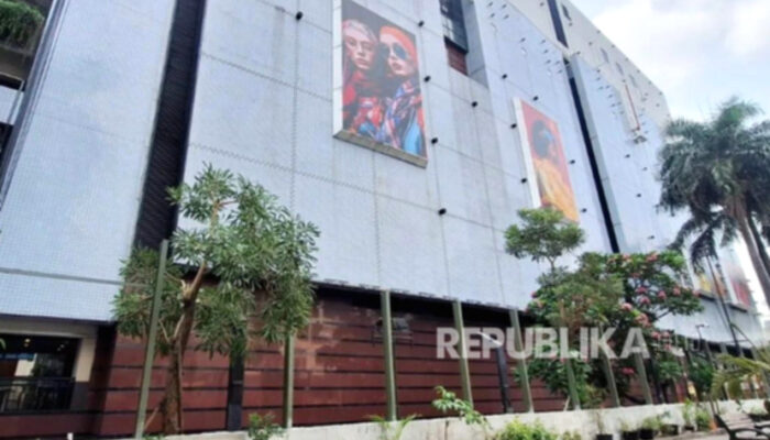 Respons Warga Jakarta Terkait Pemasangan Pagar Tinggi di Mal