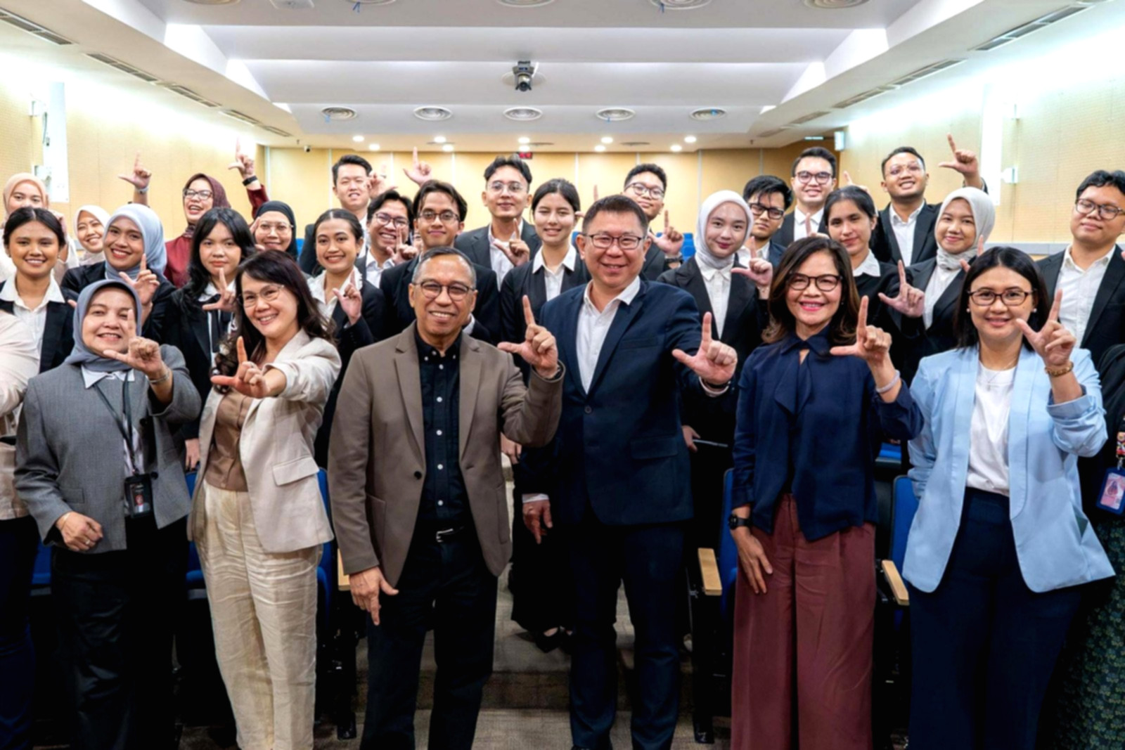 Suasana pembukaan Officer Development Program Information Technology Batch I Bank Jakarta tahun 2026.