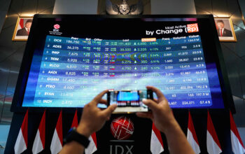 IHSG Melemah, Investor Asing Lepas Saham TPIA, AMMN, dan BMRI