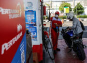 Deretan dispenser pengisian bahan bakar di SPBU Pertamina saat penyesuaian harga BBM per 1 Agustus 2026.