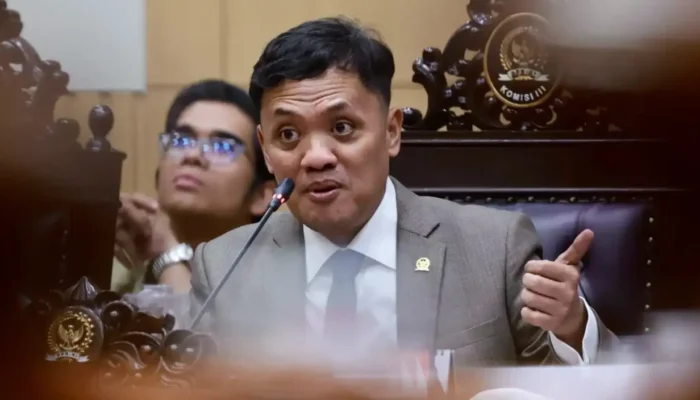 Habiburokhman Pastikan Tidak Ada Surpres Pergantian Kapolri di DPR RI