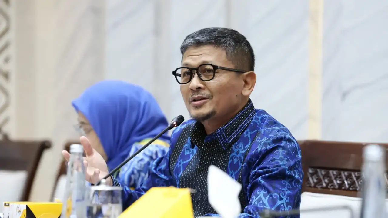 amin ak: jangan ratapi rupiah melemah, perkuat sektor produktif negara