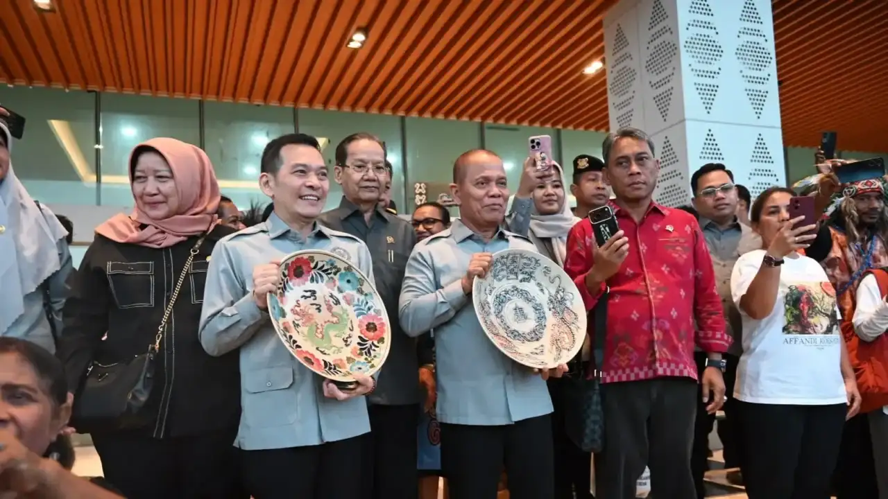 dari jayapura, baleg dengar masukan lintas sektor bahas ruu masyarakat adat